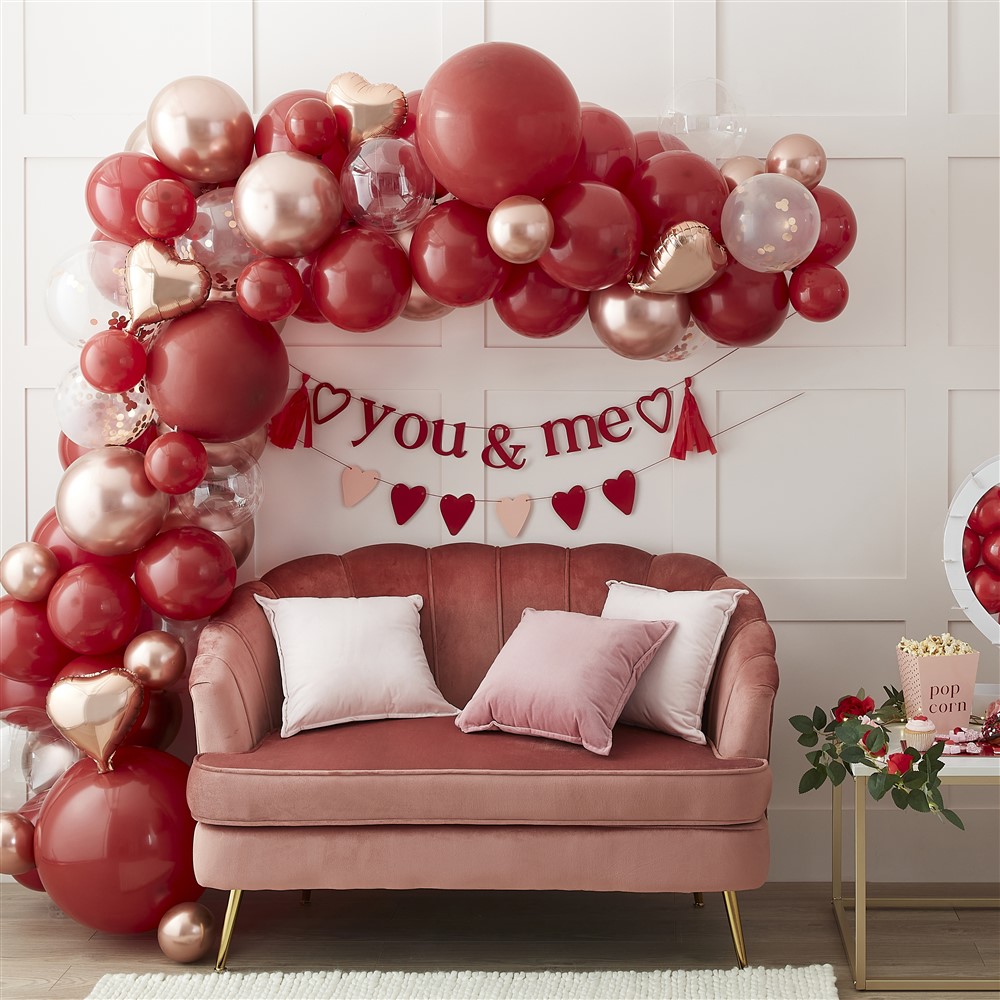 Σύνθεση από Μπαλόνια Valentine